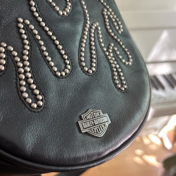 Vintage Harley-Davidson Mini Black Crossbody Bag with Silver Accents 8"x7"x1.5" - Picture 14 of 16